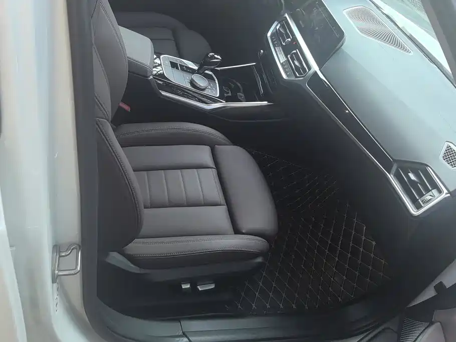 BMW 3 Series — миниатюра 8
