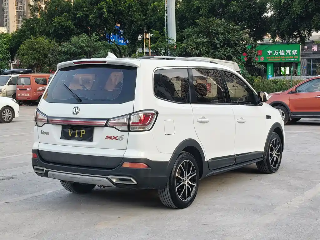 Forthing SX6 1.6L Manual Luxury Type, фото 9