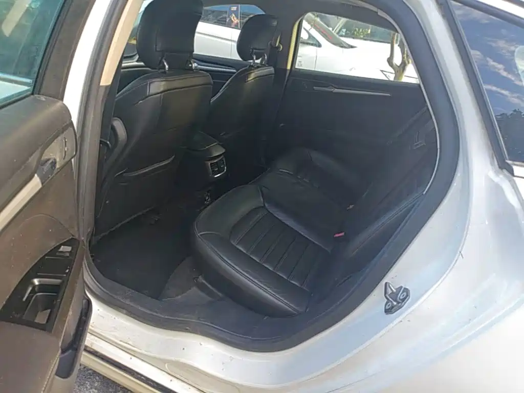 Ford Mondeo — миниатюра 17