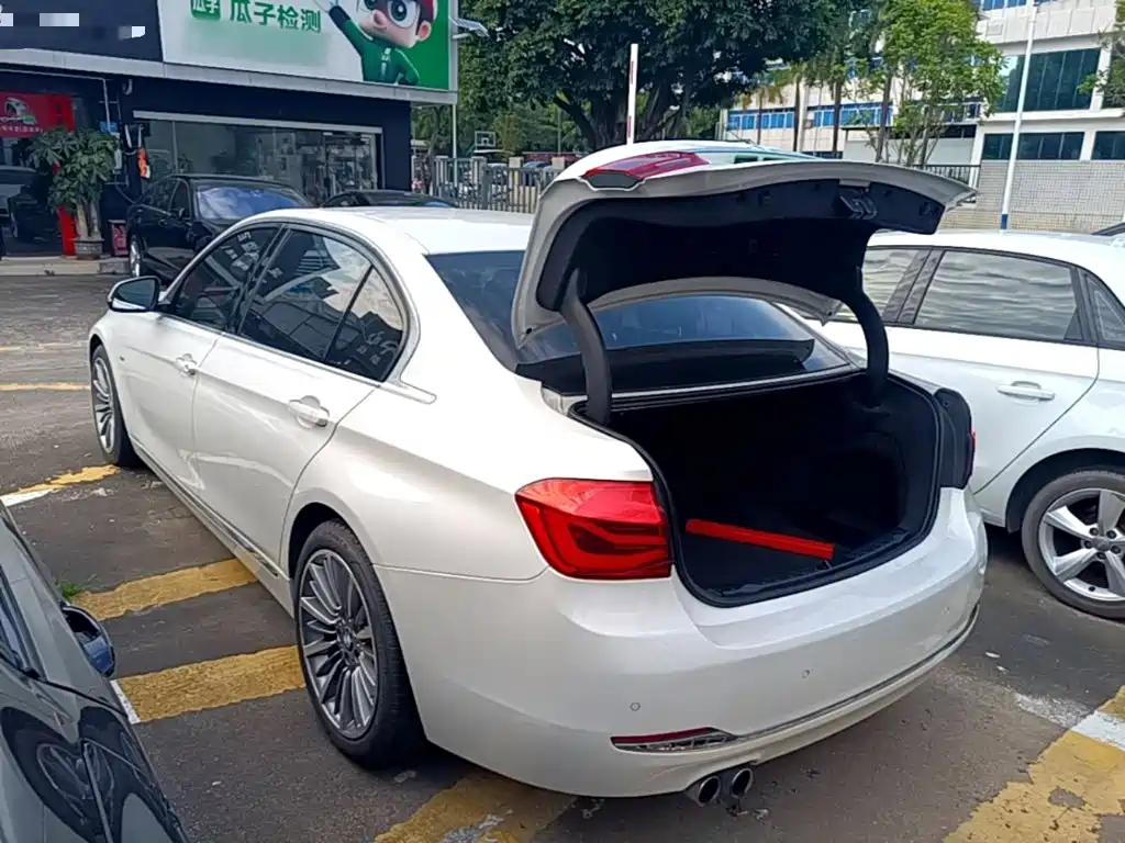BMW 3 Series — миниатюра 5