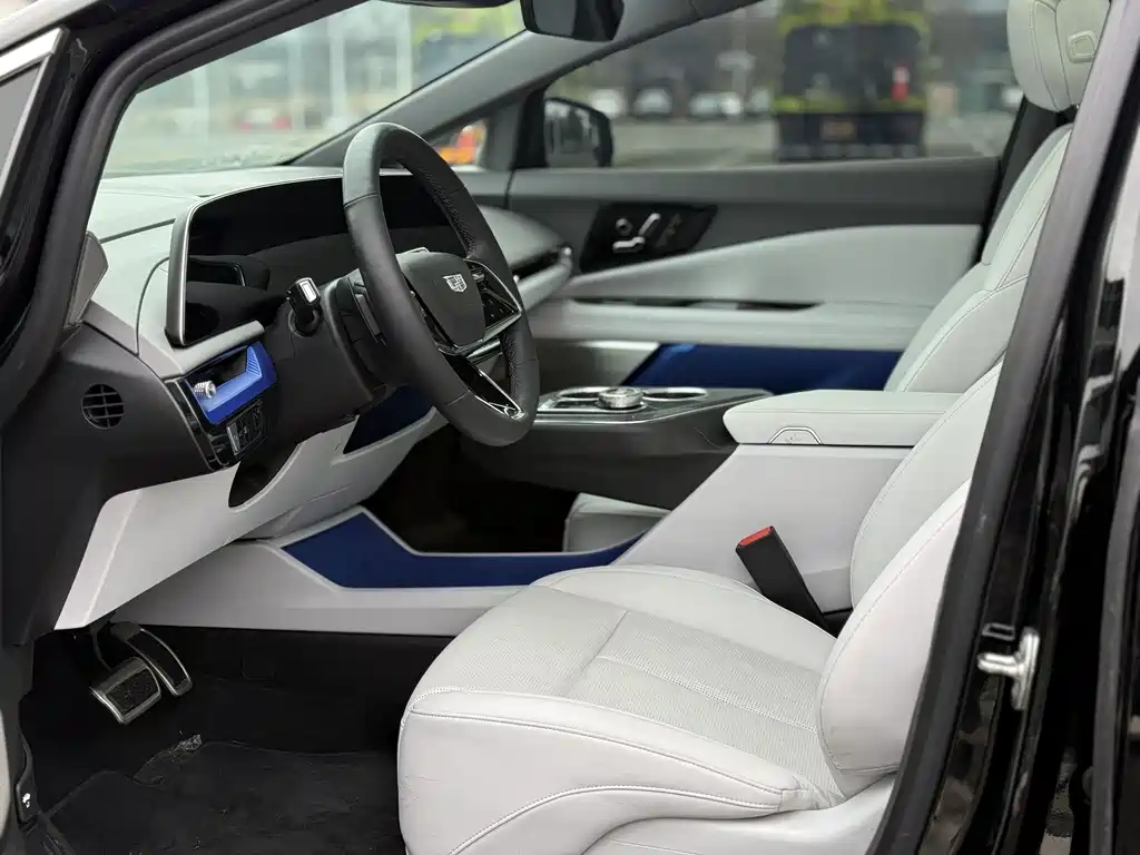 CADILLAC IQ AOGE