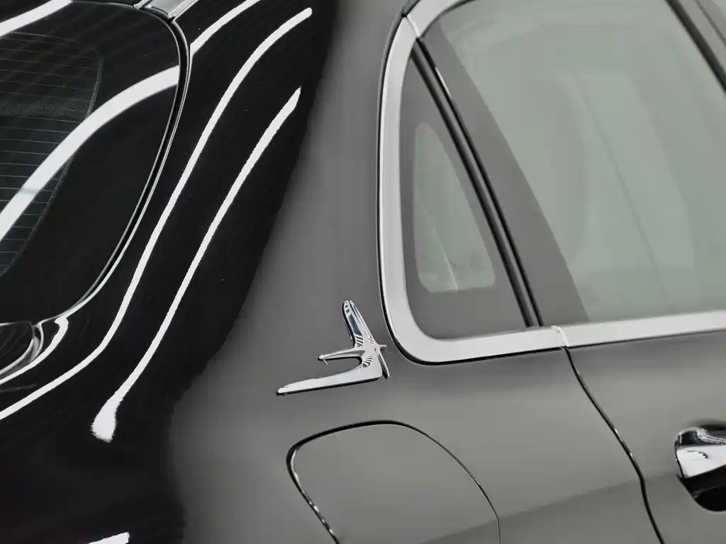 MERCEDES-BENZ  E CLASS