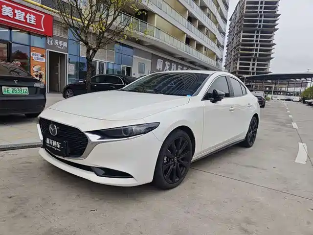 MAZDA 3 ANGKESAILA
