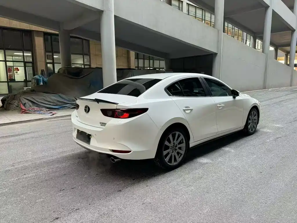MAZDA 3 ANGKESAILA