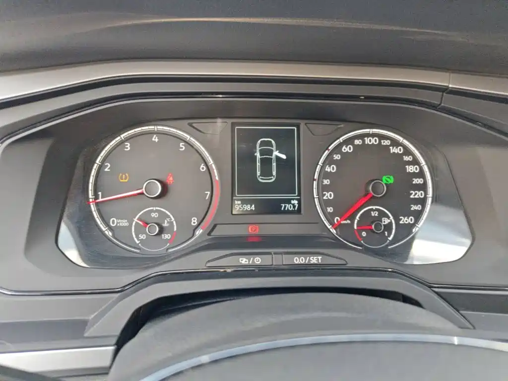 Volkswagen Polo — миниатюра 12
