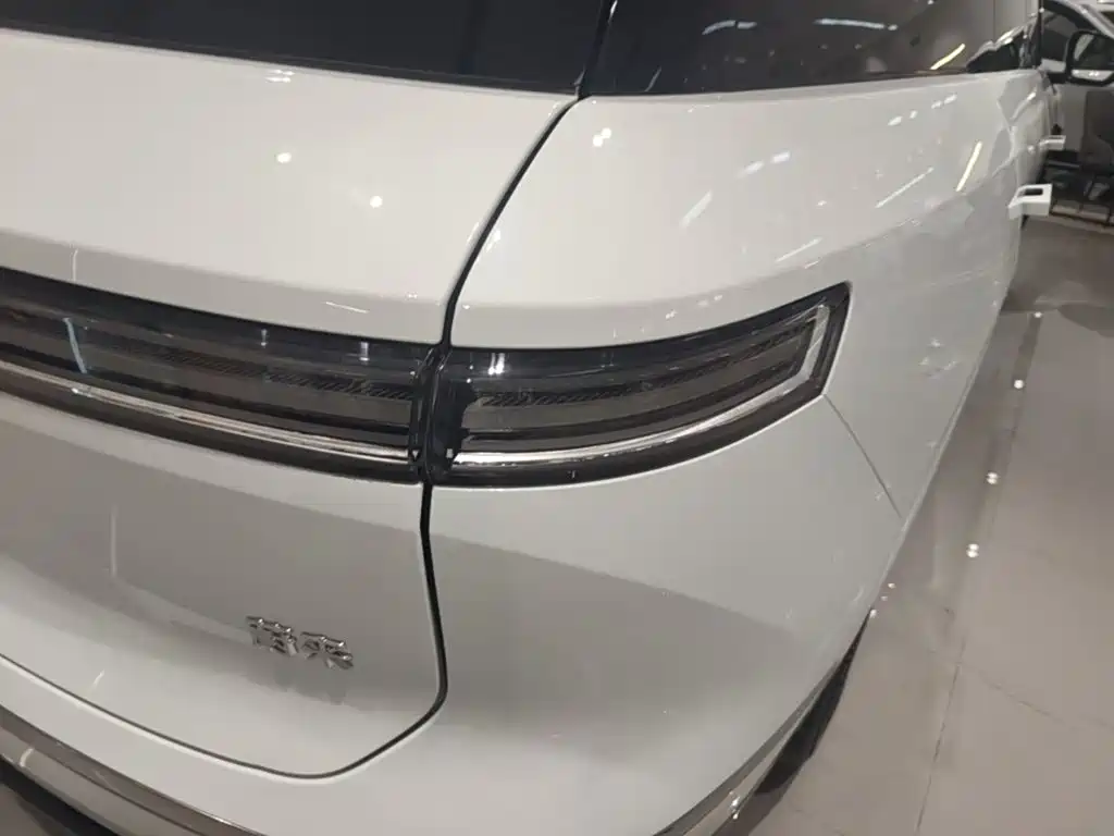 NIO ES8 — миниатюра 8