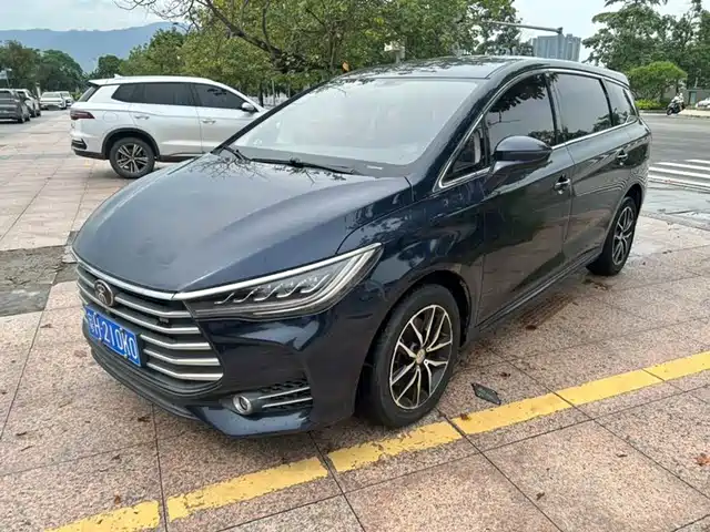 2019 BYD Song Max