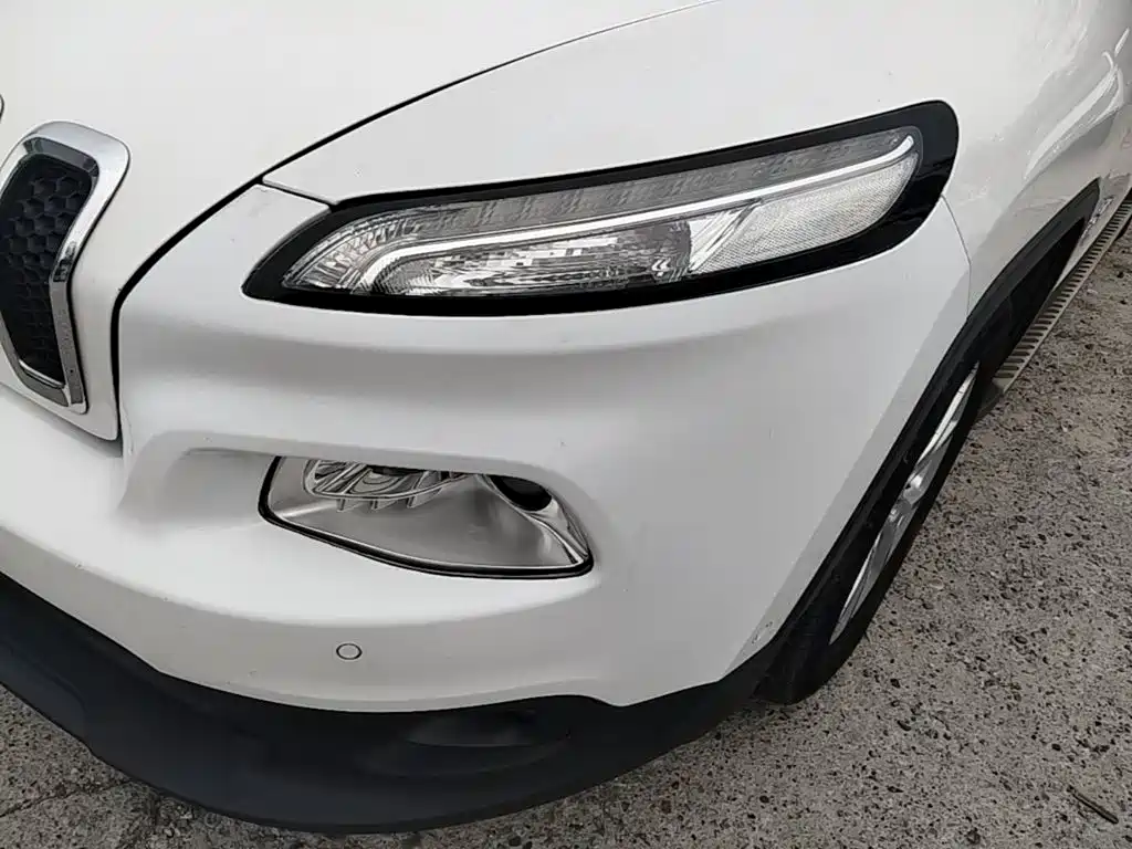 Jeep Cherokee — миниатюра 24