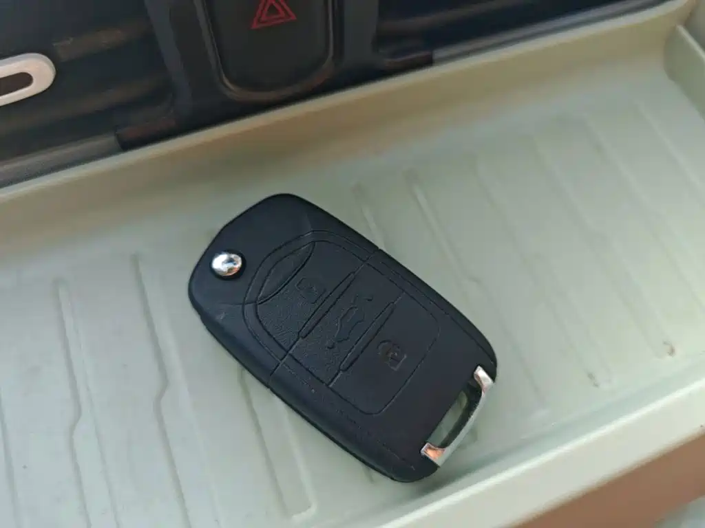 Wuling MINIEV — миниатюра 9