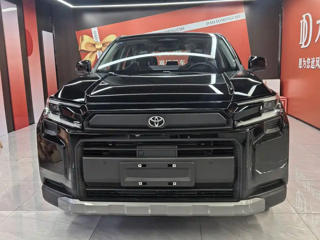 Toyota RAV4 2026 2.0L Luxury