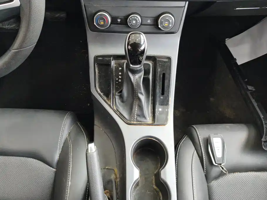Geely Emgrand — миниатюра 16