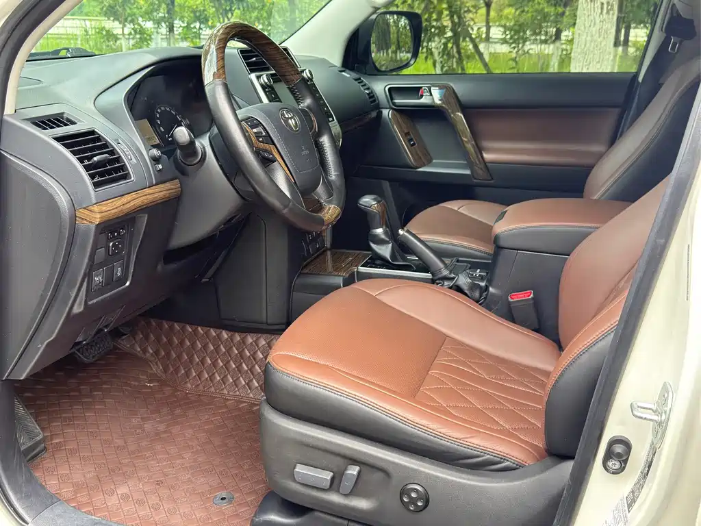 Toyota Prado (Import) — миниатюра 10