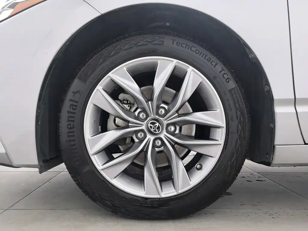 Toyota Avalon — миниатюра 17