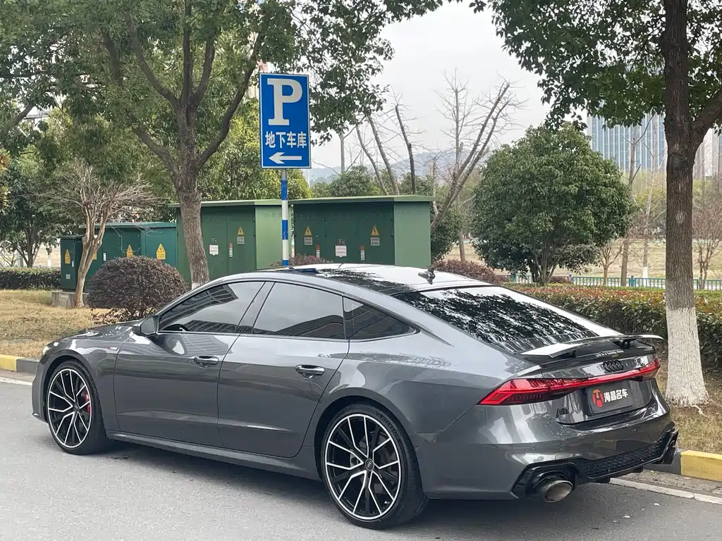 AUDI A7