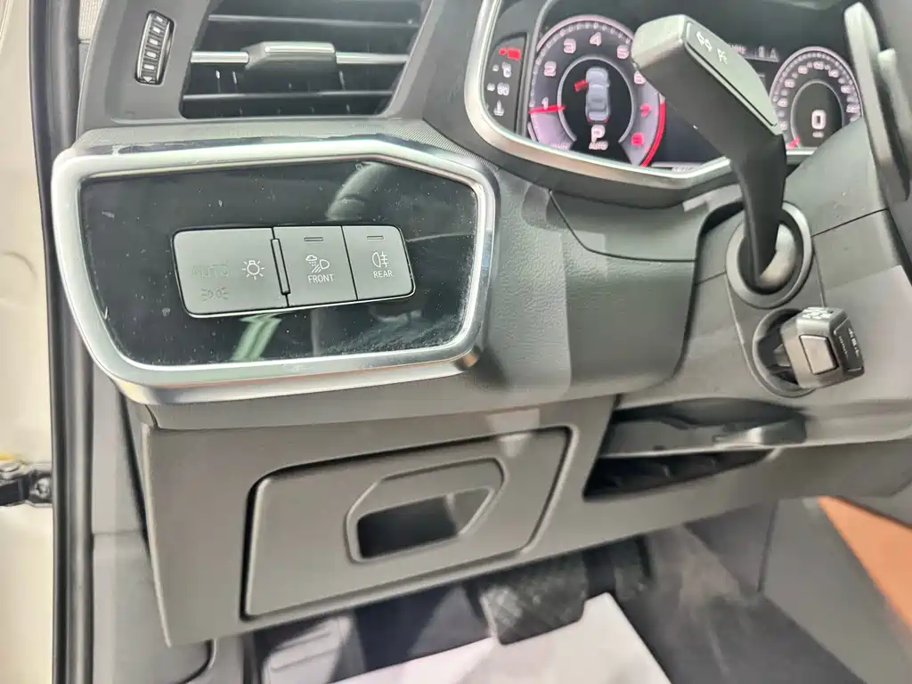 Audi A6L — миниатюра 15