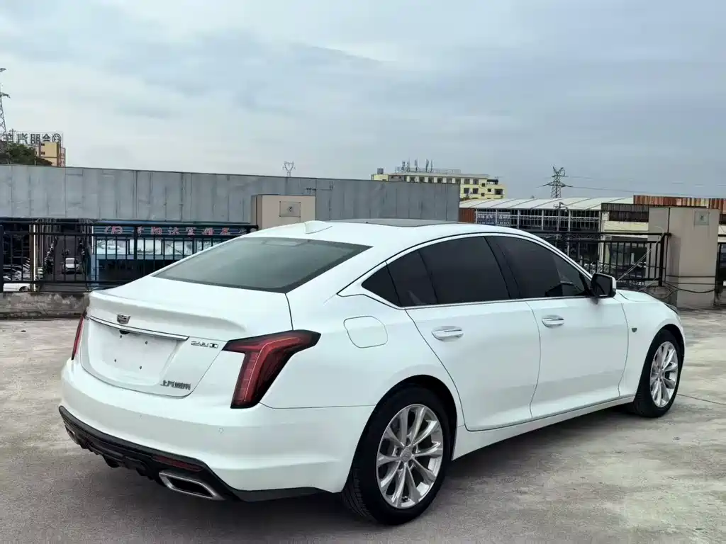 CADILLAC CT5