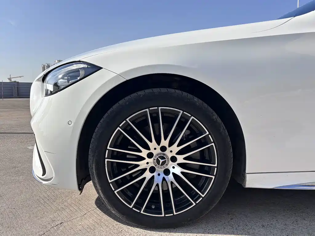 Mercedes-Benz C-Class — миниатюра 7