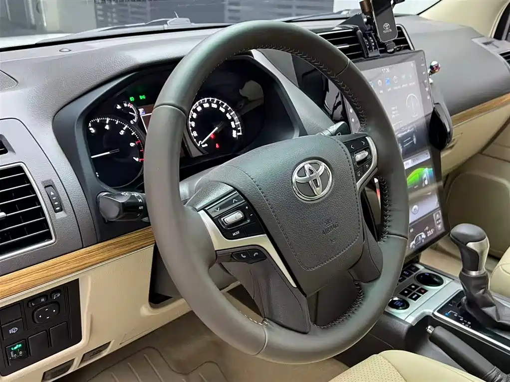 Toyota Land Cruiser Prado 2018 4.0L
