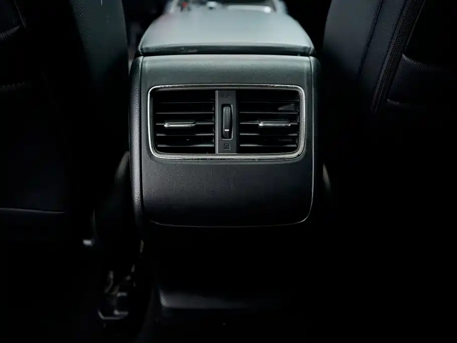 Honda Accord — миниатюра 18