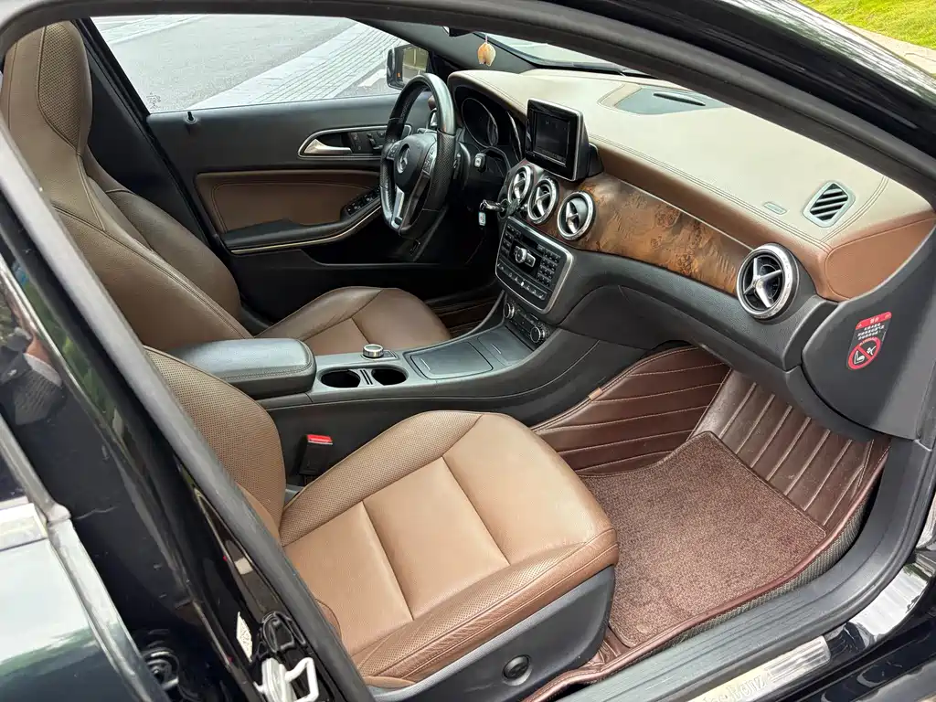 Mercedes-Benz GLA — миниатюра 17