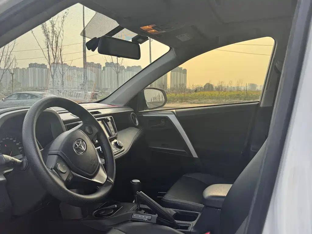 TOYOTA RAV4 RONGFANG