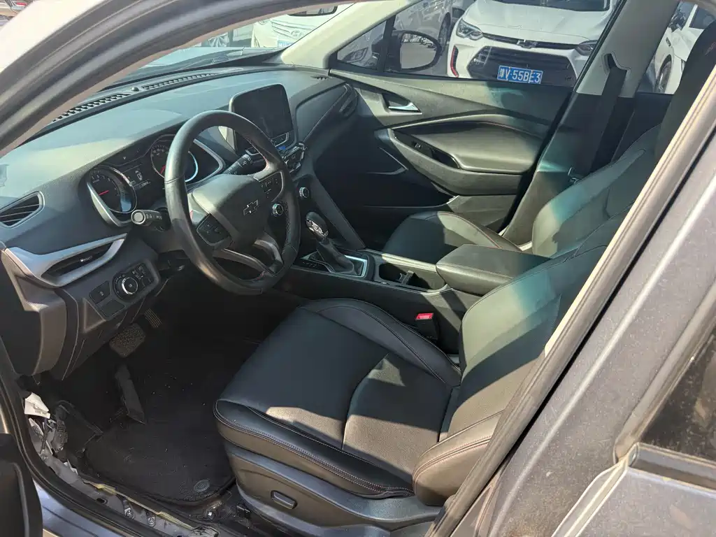 Chevrolet Volando — миниатюра 4