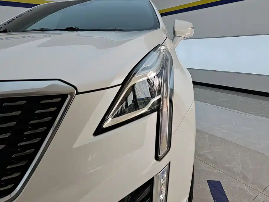 Cadillac XT5 — миниатюра 5