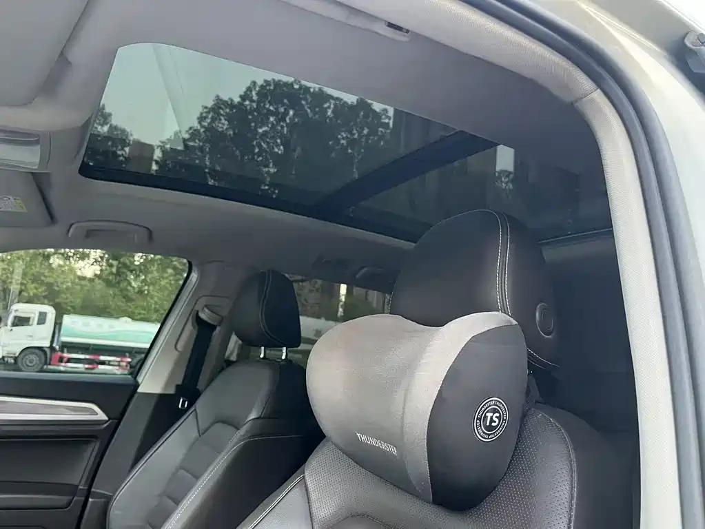 Volkswagen Teramont — миниатюра 11