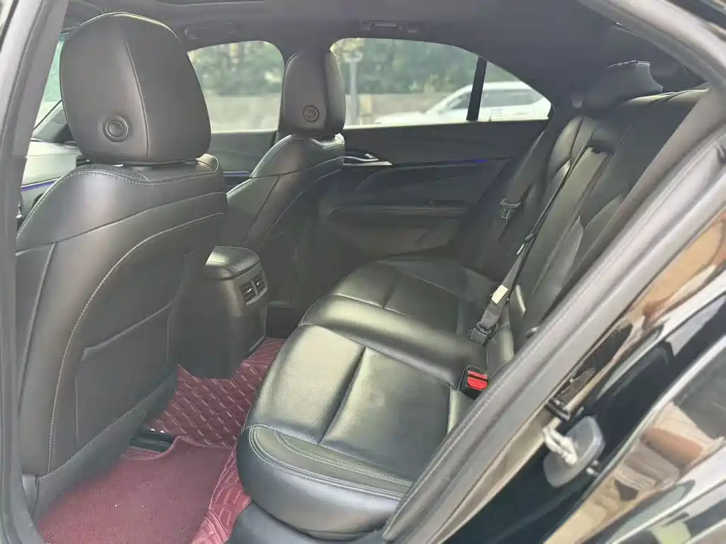 Cadillac CT4 — миниатюра 5
