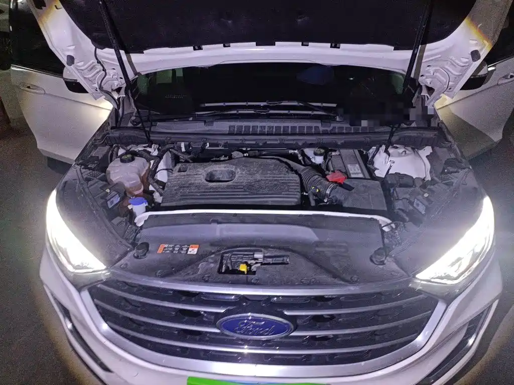 Ford Edge — миниатюра 11