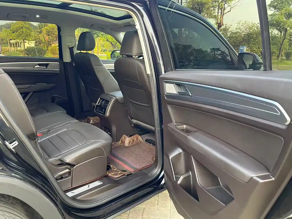 Volkswagen Teramont — миниатюра 24