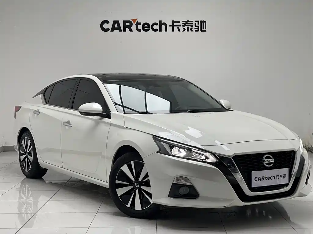 NISSAN TEANA