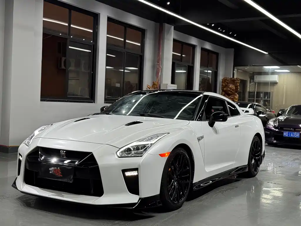 Nissan GT-R 2013 3.8T Premium Edition