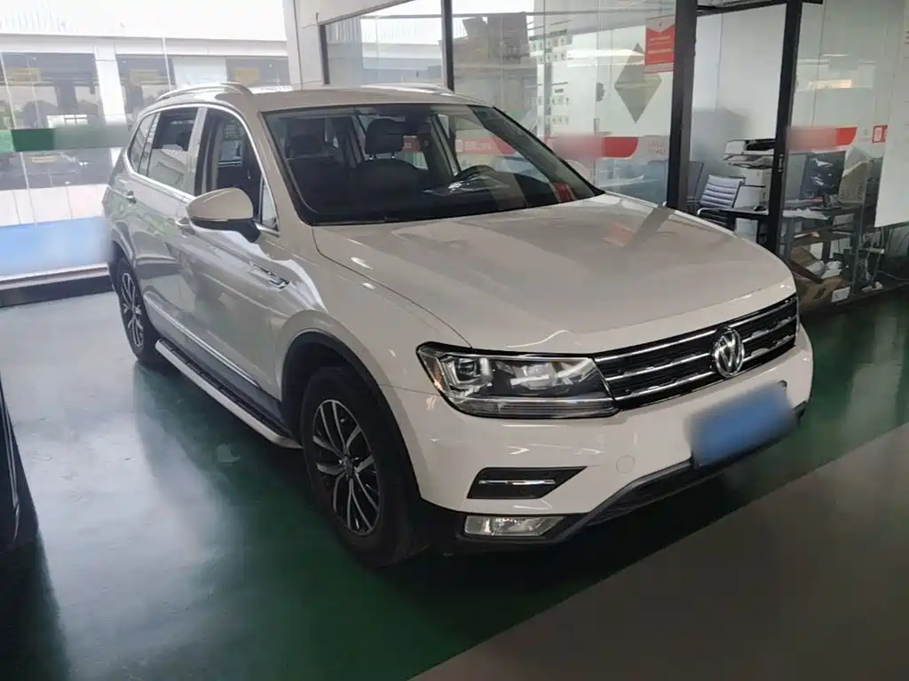 Volkswagen Tiguan L — миниатюра 4