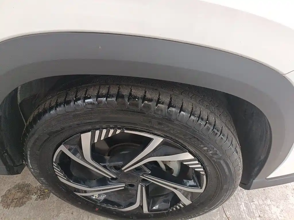 Geely Boyue — миниатюра 24