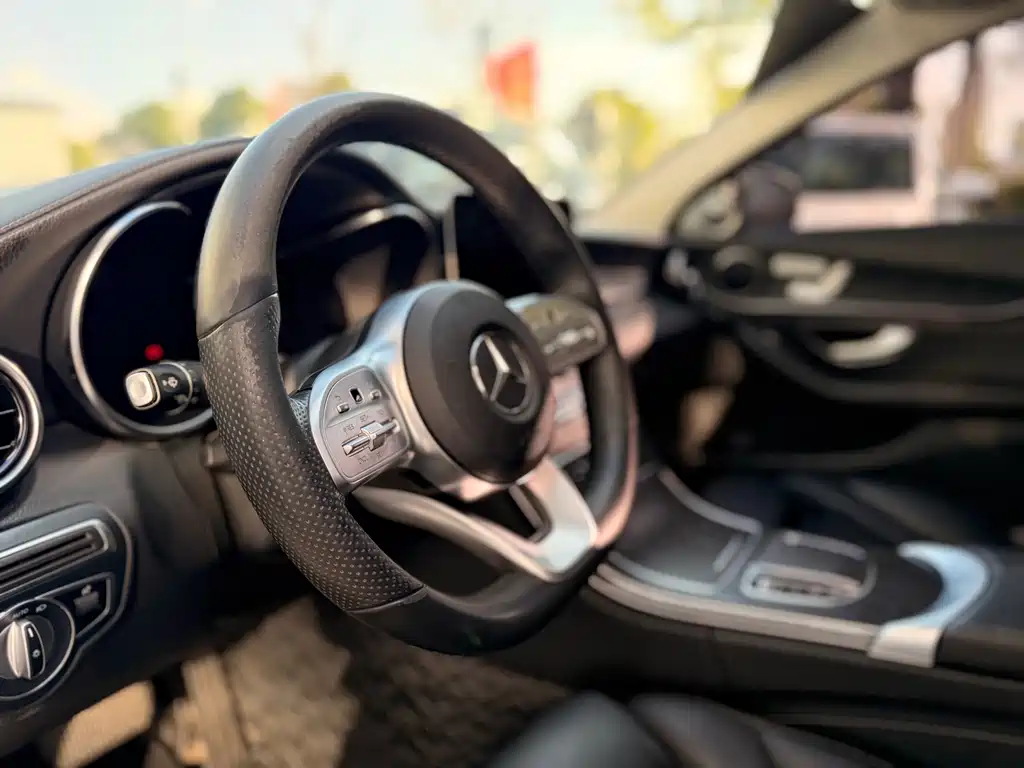 Mercedes-Benz C-Class — миниатюра 16