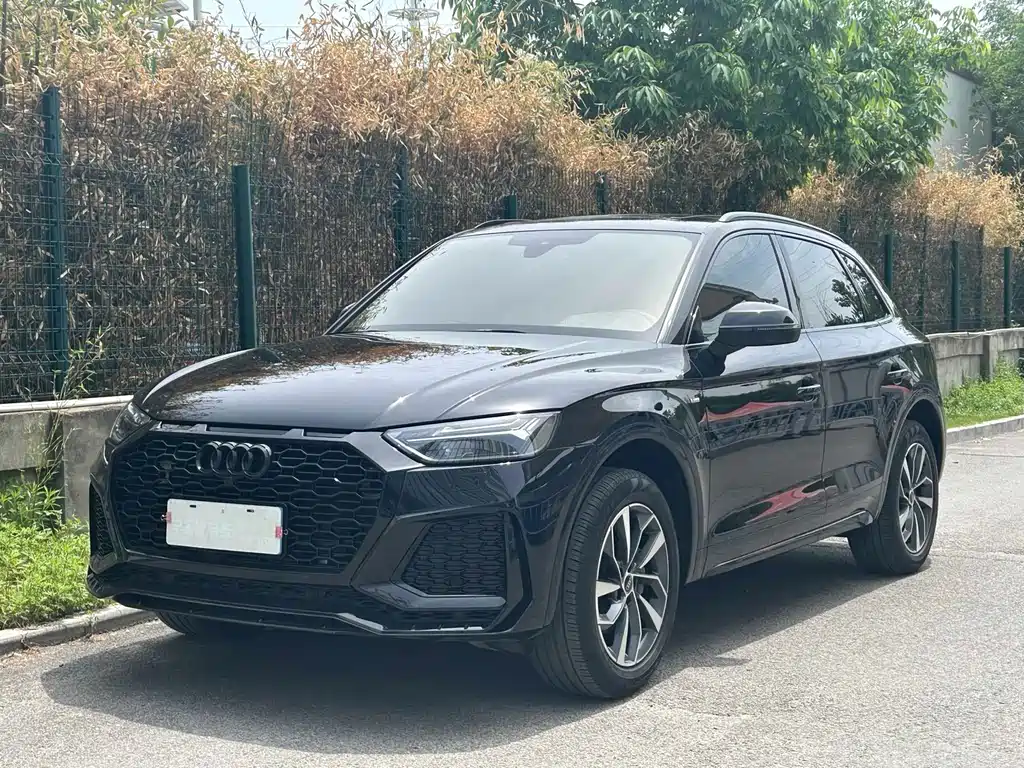 Купить Audi Q5L