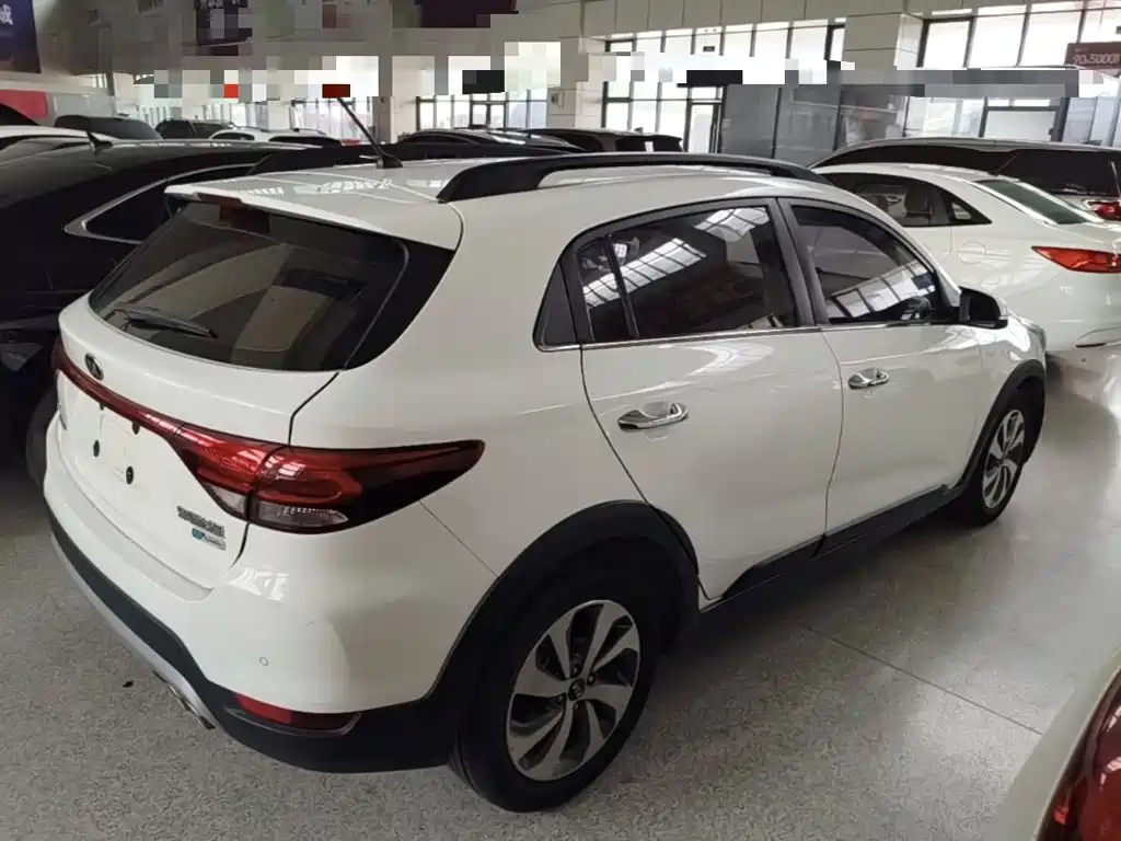 Kia KX Cross — миниатюра 7