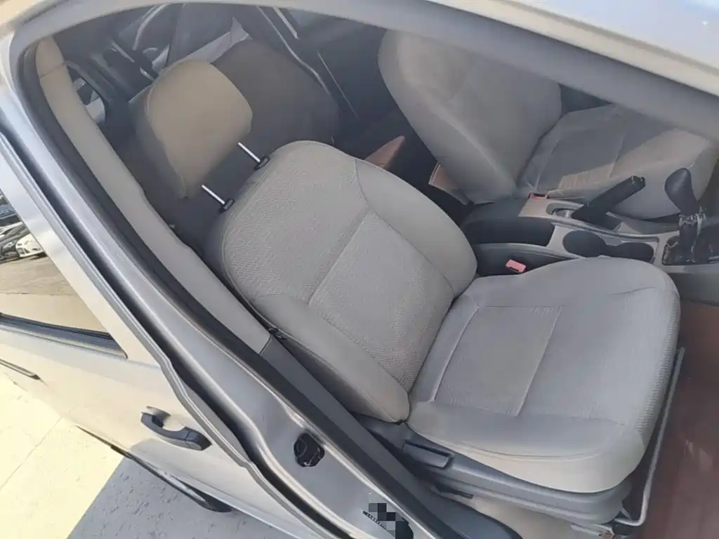 Wuling Rongguang V — миниатюра 25