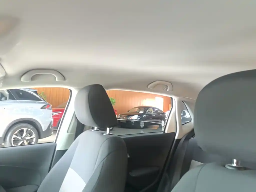 Volkswagen Polo — миниатюра 18
