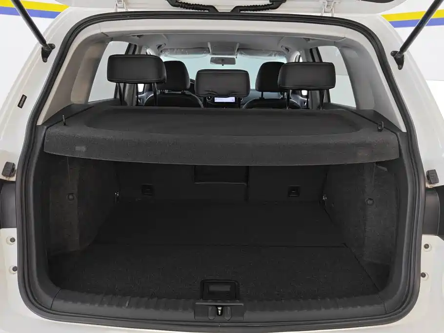 Volkswagen Tiguan — миниатюра 4