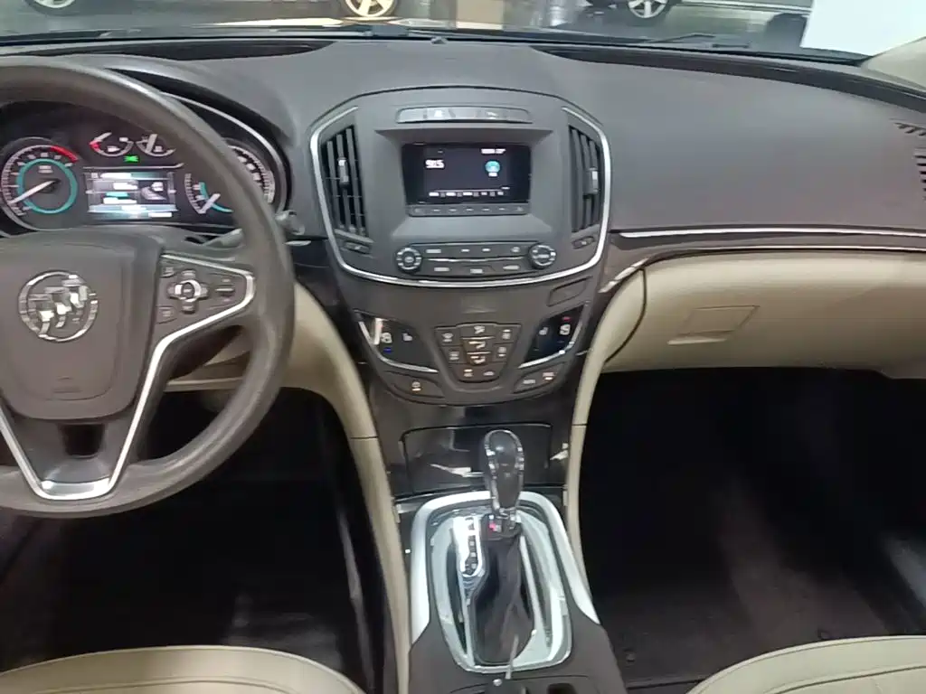 Buick Regal — миниатюра 13