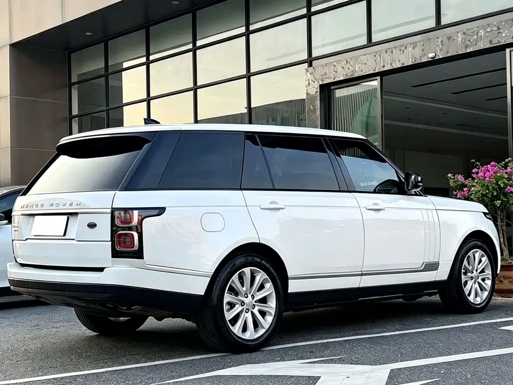 Land Rover Range Rover — миниатюра 9