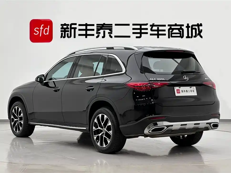 Mercedes-Benz GLC 2023 GLC 260 L 4MATIC 7 мест
