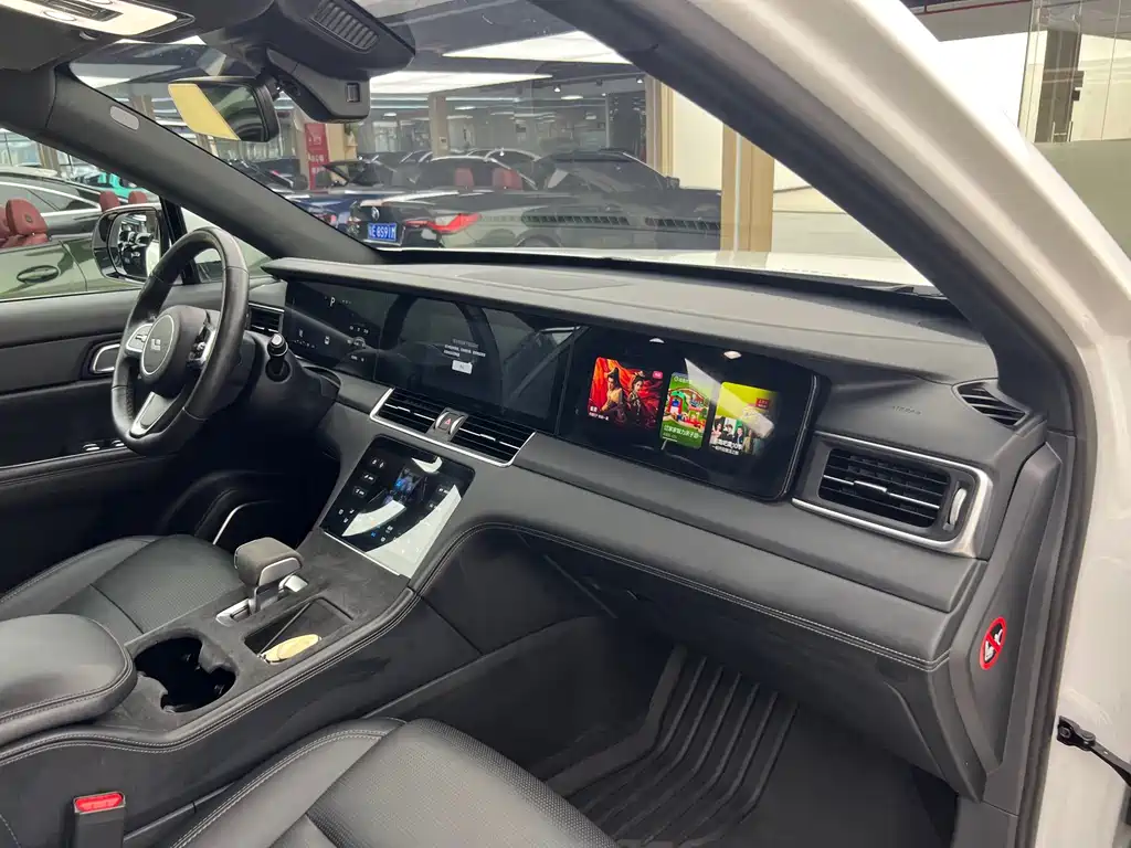 Li Auto Li ONE — миниатюра 16