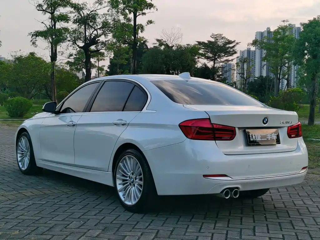 BMW 3 Series — миниатюра 7