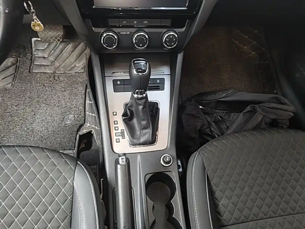 Skoda Octavia — миниатюра 14