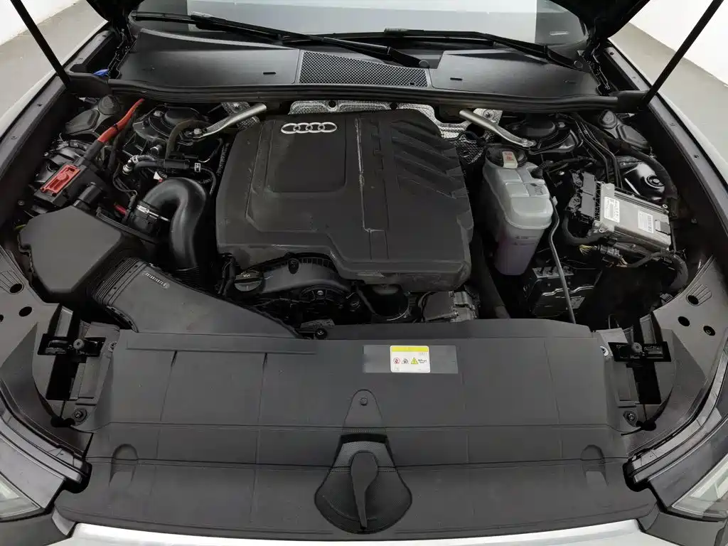 Audi A6L — миниатюра 6