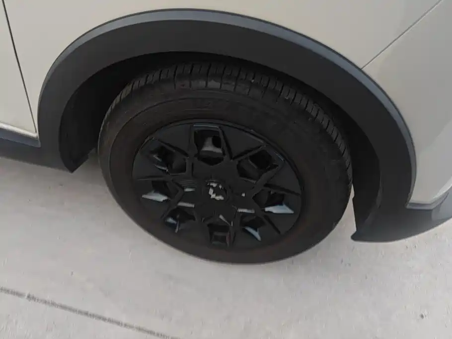 Wuling MINIEV — миниатюра 6