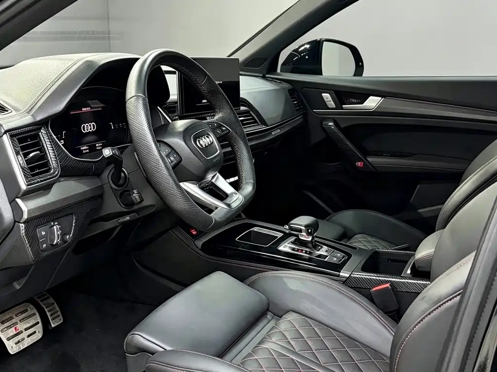 Audi Q5L Sportback — миниатюра 4